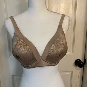 Warner's NWT Blissful Benefits Back Smoothing Beige T‎ Shirt Bra Size 36C W4013